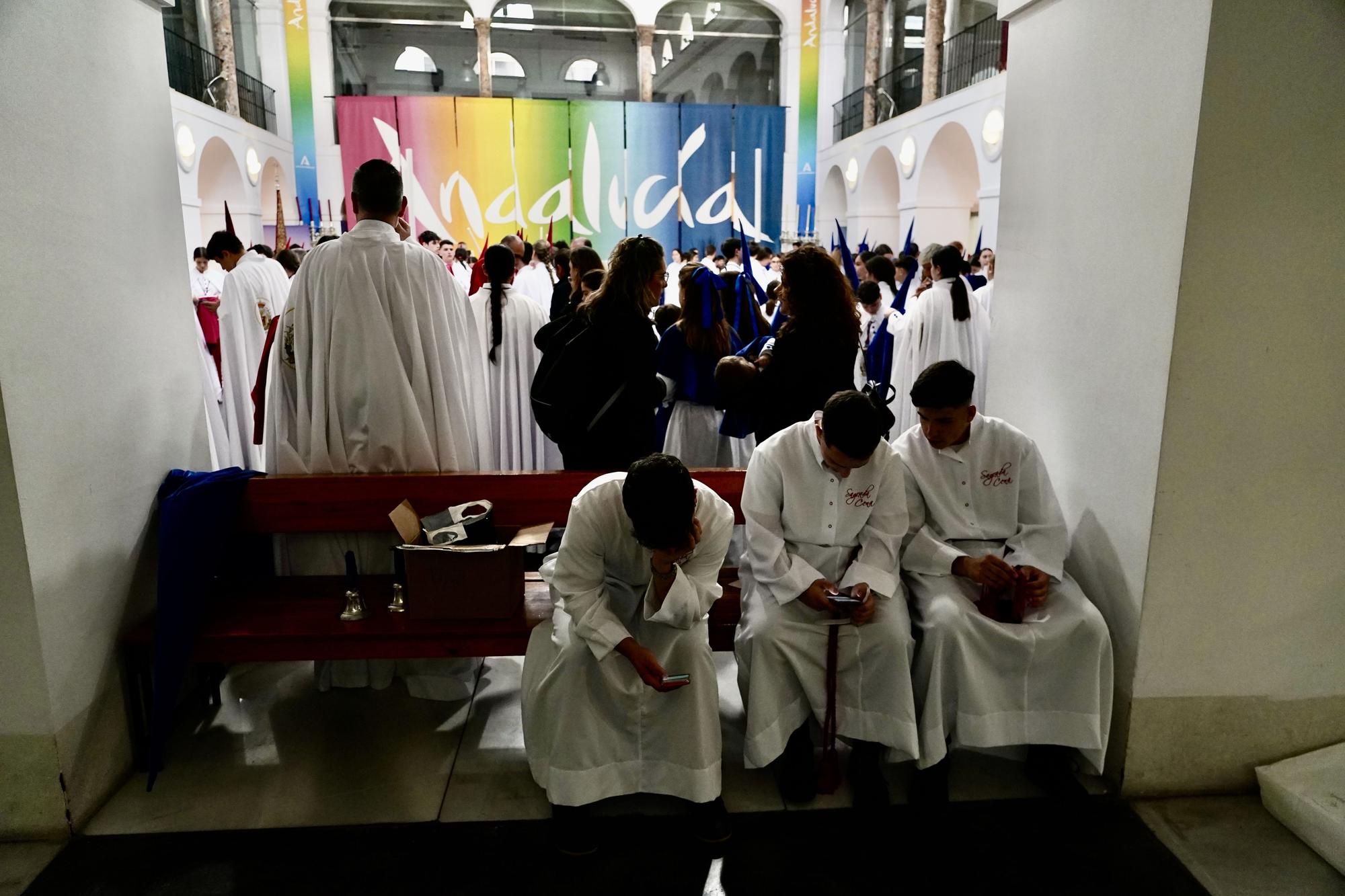 Salida procesional de la cofradía de la Sagrada Cena de Málaga, el Jueves Santo.