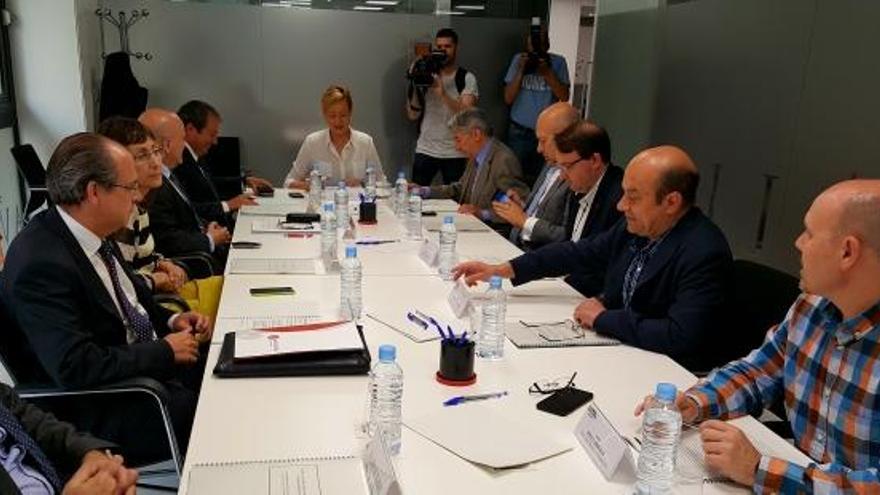 La crisis en Cataluña podría afectar hasta el 1,2 % del crecimiento de Aragón