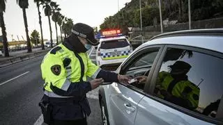 La Guardia Urbana de Barcelona despliega una campaña de control de los VTC