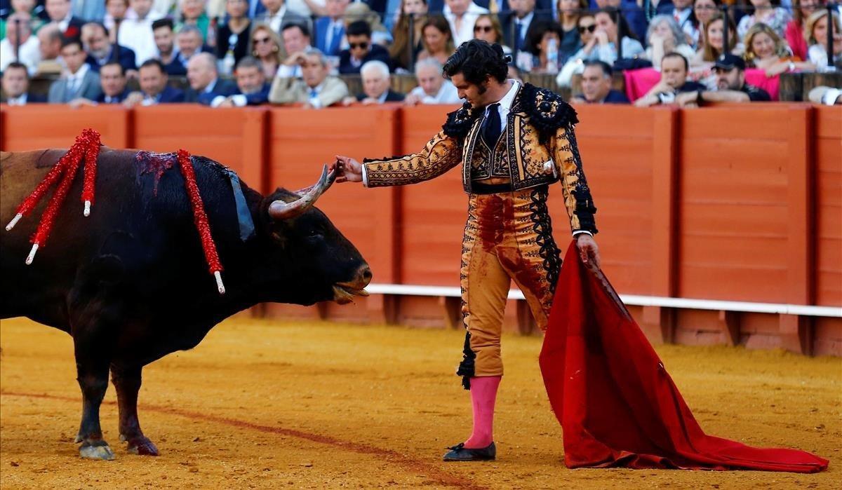 Morante de la Puebla, en la faena del pasado viernes en la Maestranza de Sevilla. Morante de la Puebla, en la faena del pasado viernes en la Maestranza de Sevilla.