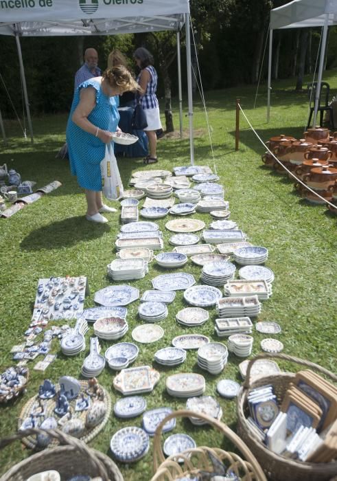 Vuelven las piezas de barro al parque Luis Seoane de Santa Cruz en la XXIII Feira Alfaroleiros.