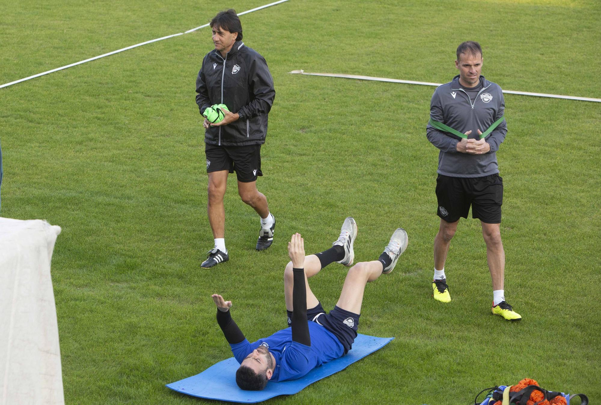 Entrenamiento del Intercity antes del partido de la Copa del Rey contra el Barcelona