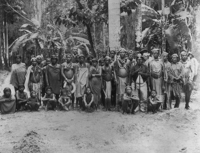 Grupo de arawaks en Paramaribo (Surinam).