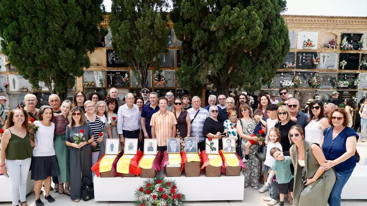 Diez fusilados en Paterna vencen al olvido y vuelven con sus familias 86 años después