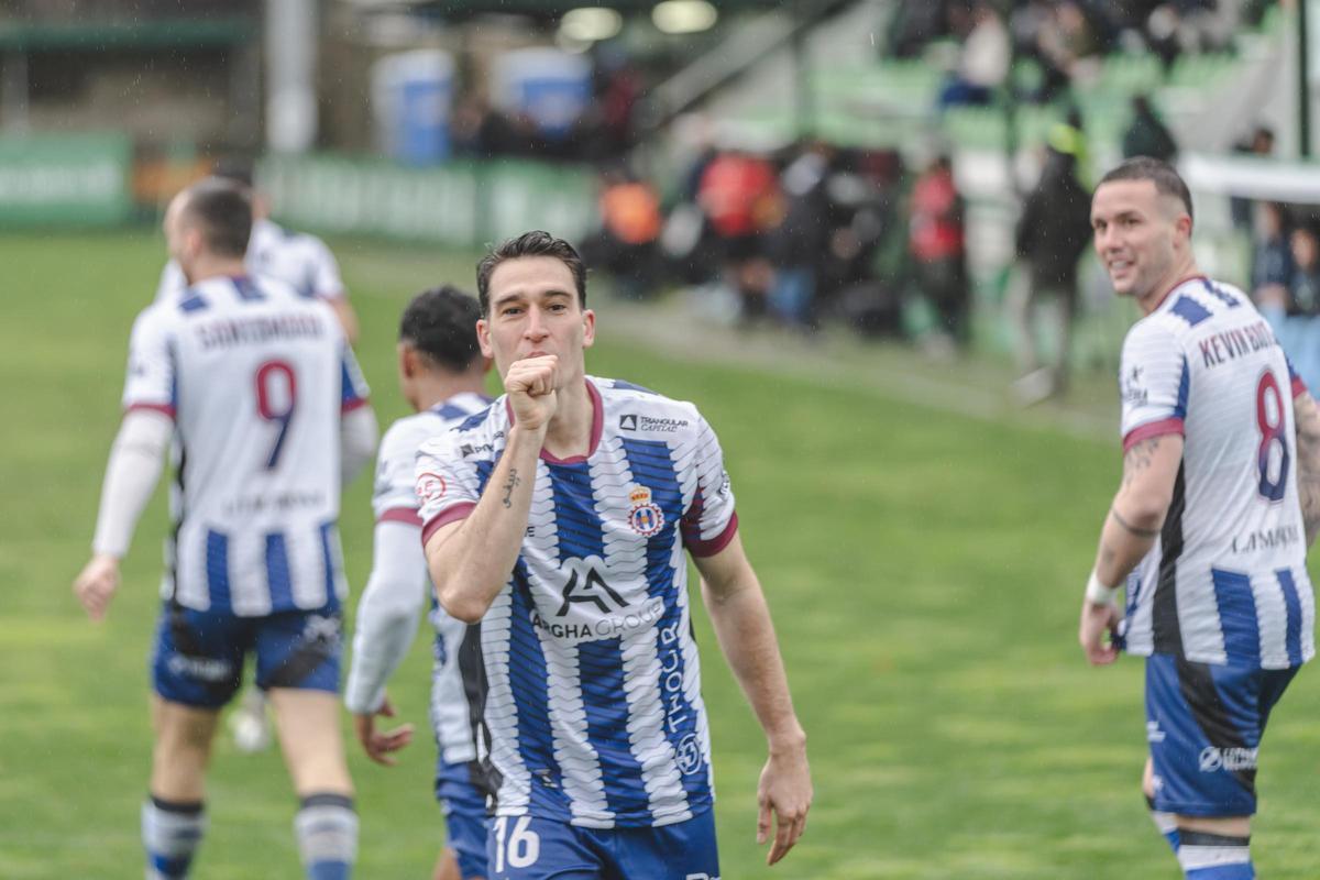 Así fue el partido entre el Arenteiros y el Real Avilés Así fue el partido entre el Arenteiros y el Real Avilés