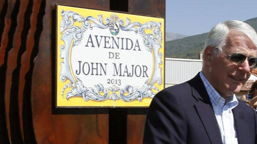 John Major invita a los británicos a conocer la &quot;verdadera España&quot;