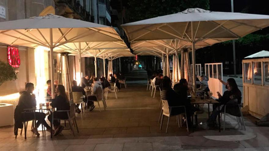 Fase 1 de la desescalada en Vigo: la terraza madrugadora de la ciudad