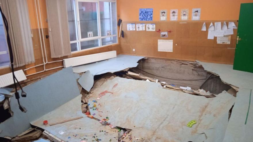 El suelo del aula que colapsó en el colegio Rey Pelayo.