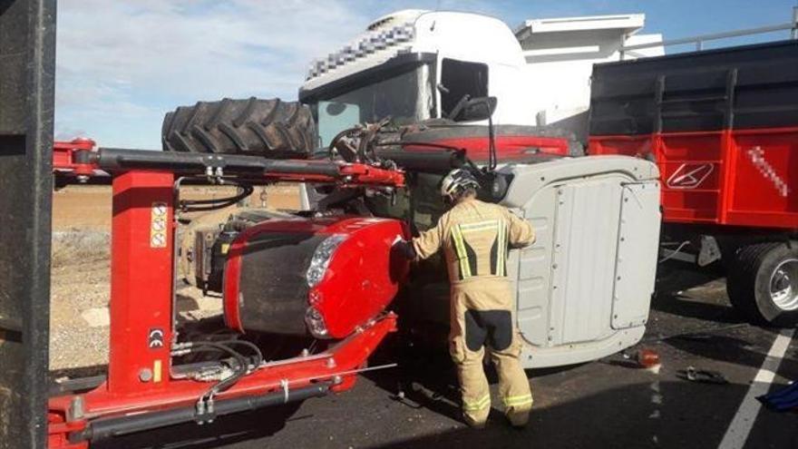 Muere un tractorista al chocar con un camión