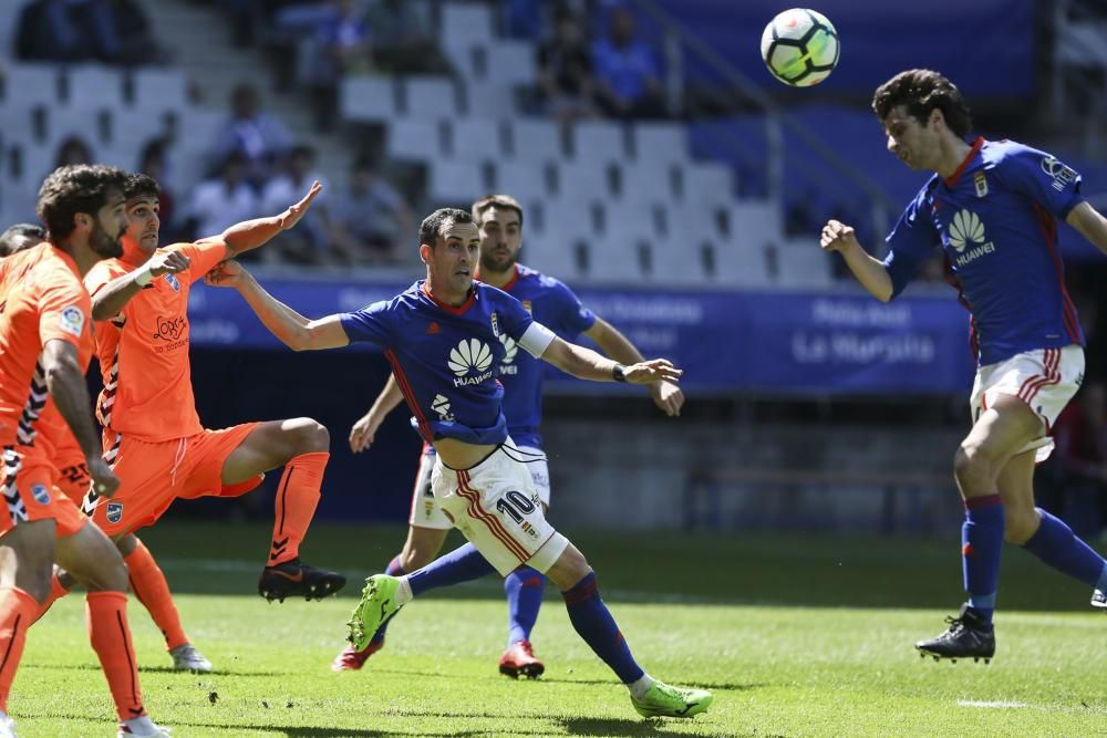 El partido entre el Real Oviedo y el Lorca, en imágenes