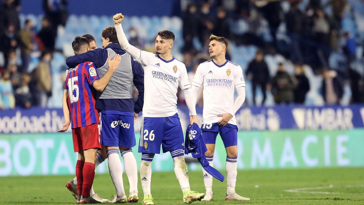 Borja Sainz celebra la victoria ante el Eibar, una de las cinco de esta temporada.