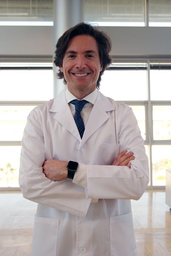 Dr. Javier Sendra Tello, neurocirujano Hospital HLA Vistahermosa (Alicante).