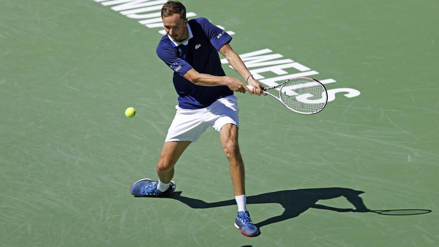 Medvedev cae en Indian Wells y pierde el número 1 de la ATP, que volverá a Djokovic