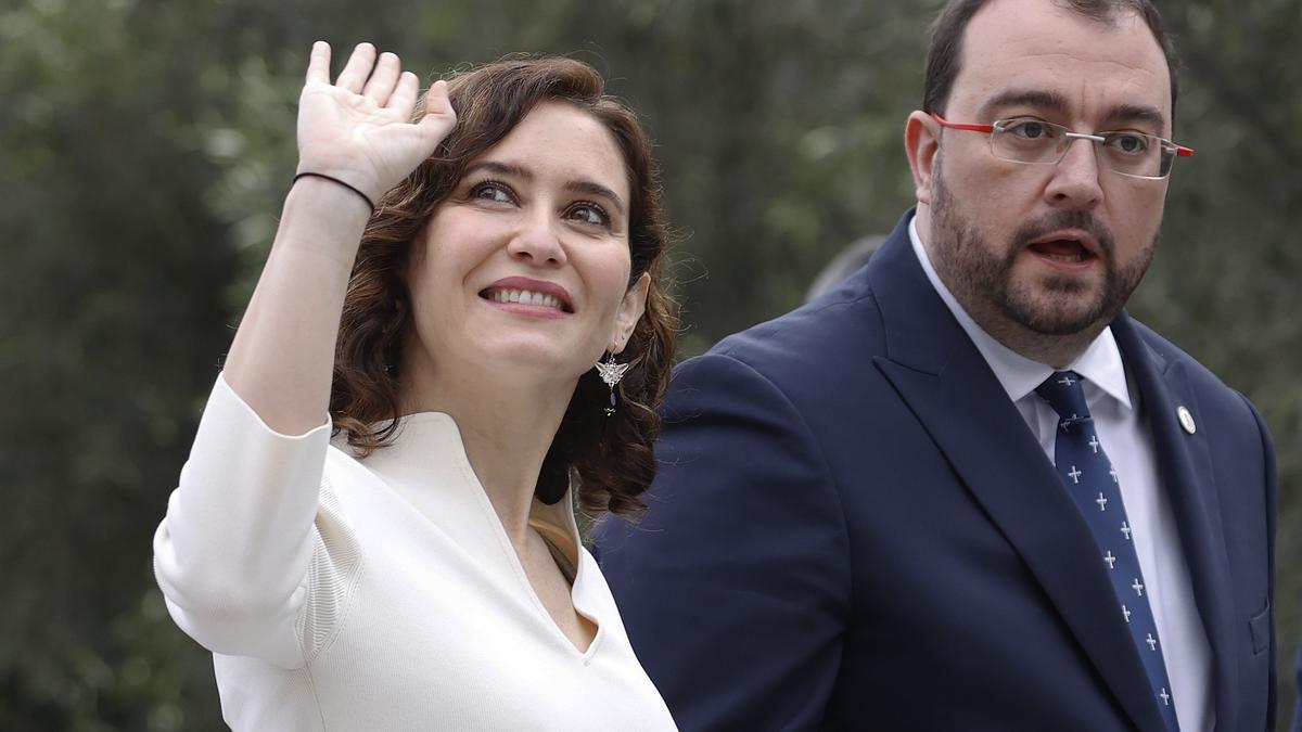 Barbón eleva el tono tras las críticas de Ayuso: "Si no se respeta Asturias, aquí estará su presidente para hacerse respetar"