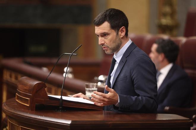 Bustinduy ve "negociables" las demandas de PNV y Junts para consensuar decreto de vivienda