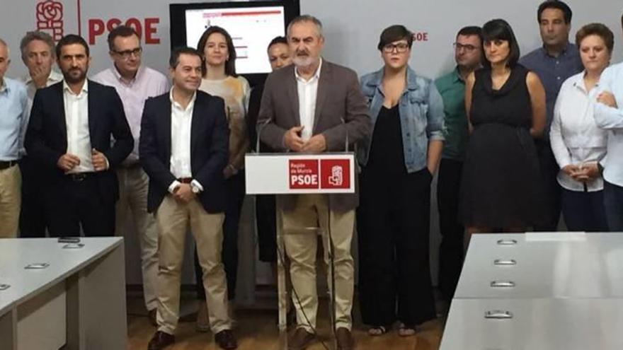 Los parlamentarios del PSOE abren una vía telemática para atender a los ciudadanos