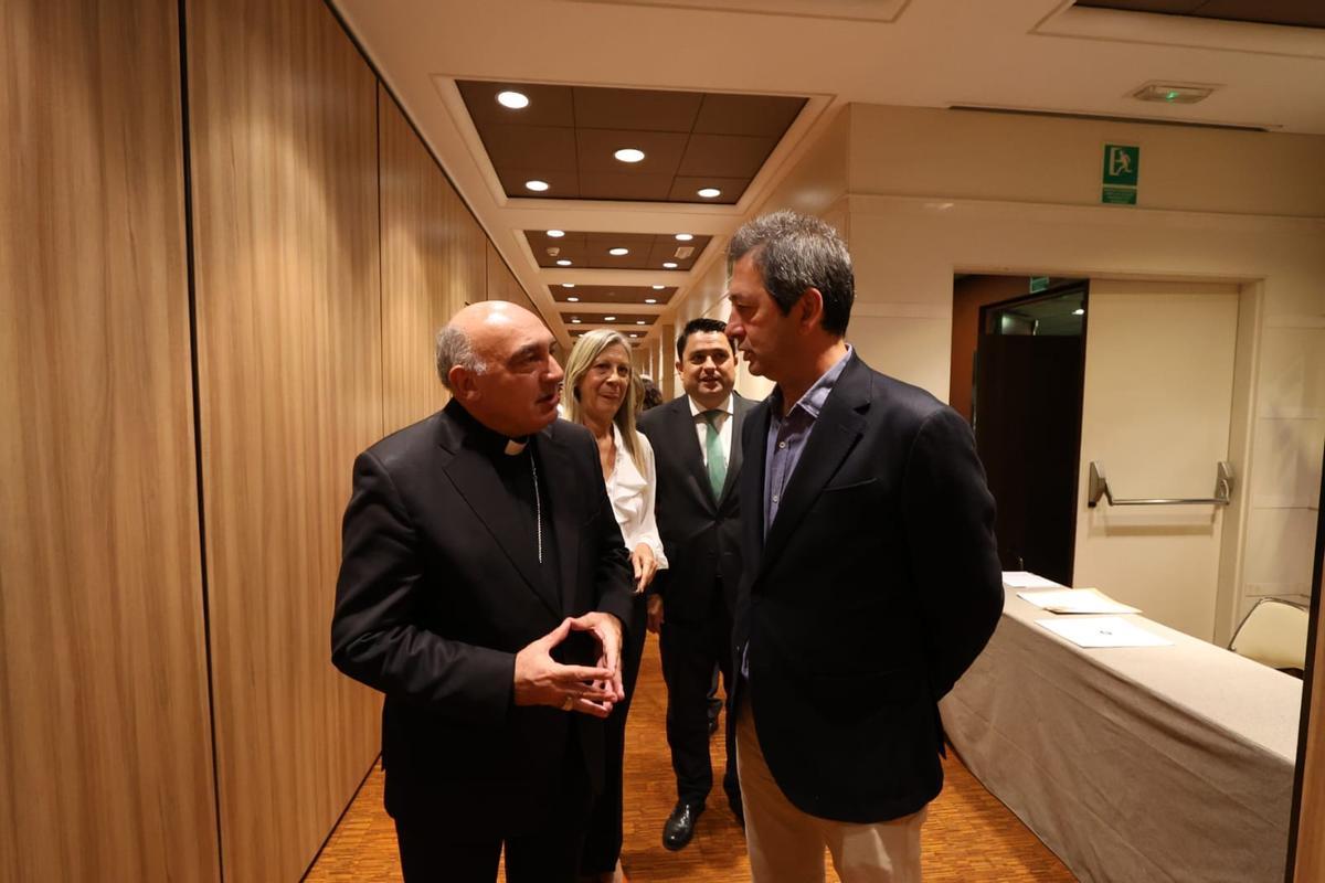 Enrique Benavent abre la nueva temporada del Club de Encuentro Manuel Broseta de Valencia