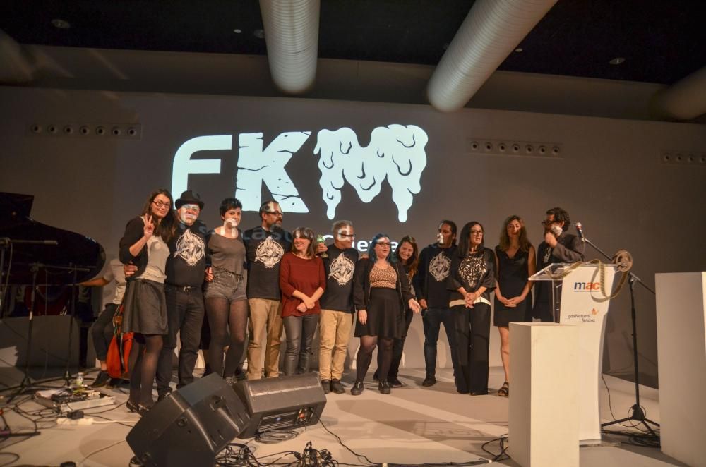 El Festival de Cinema Fantástico da Coruña FKM premió ayer como mejor ópera prima a Baskin, de Can Evrenol, y como mejor corto a Einsten-Rosen, de Olga Osorio.