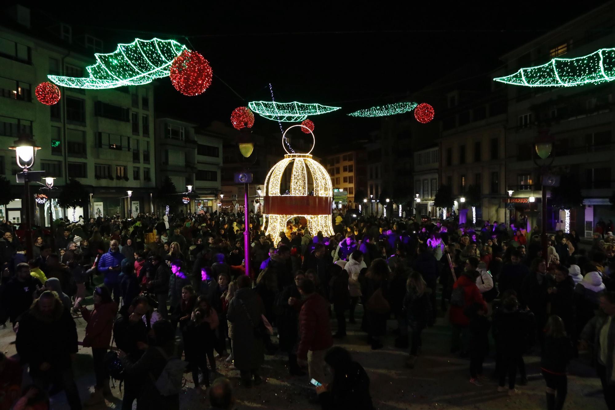 Así fue el encendido del alumbrado navideño en Villaviciosa