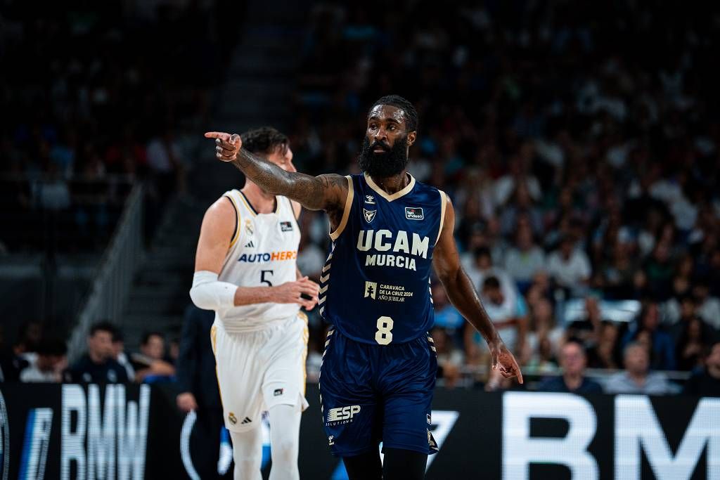 Las imágenes del Real Murcia-UCAM Murcia, primer partido de la final de la ACB