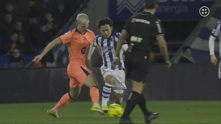 El audio del VAR del gol anulado a Fermín. Gil Manzano: "Me tenéis que dejar trabajar al VAR y a mi"