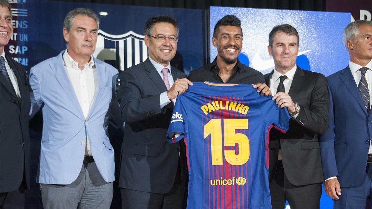 Paulinho en su presentación