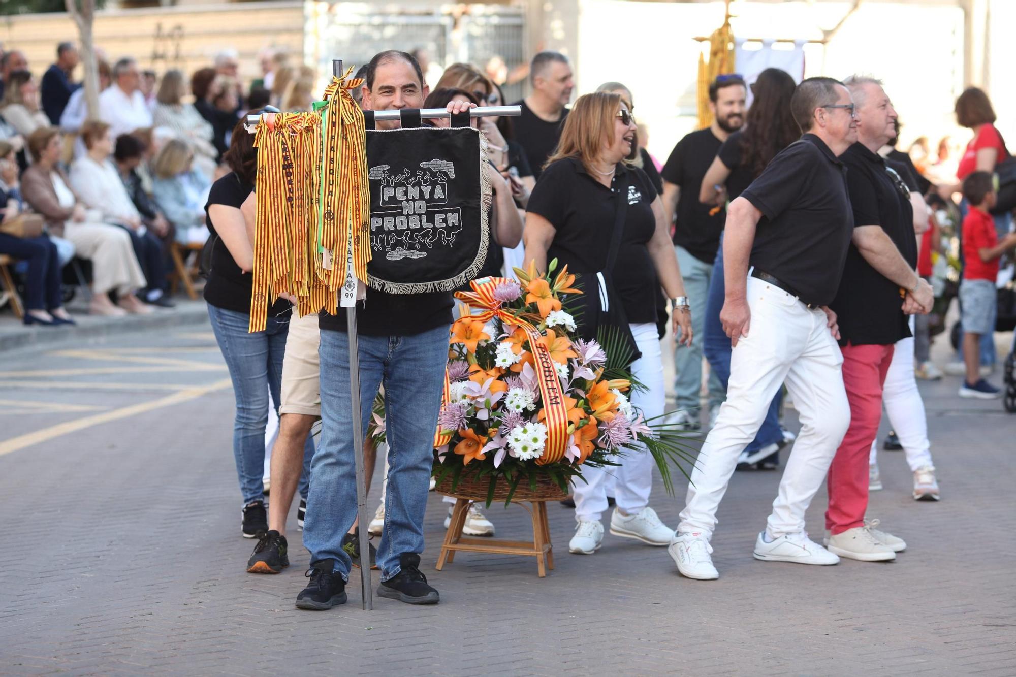 Galeria de fotos de l'ofrena de flors a Sant Pasqual en Vila-real