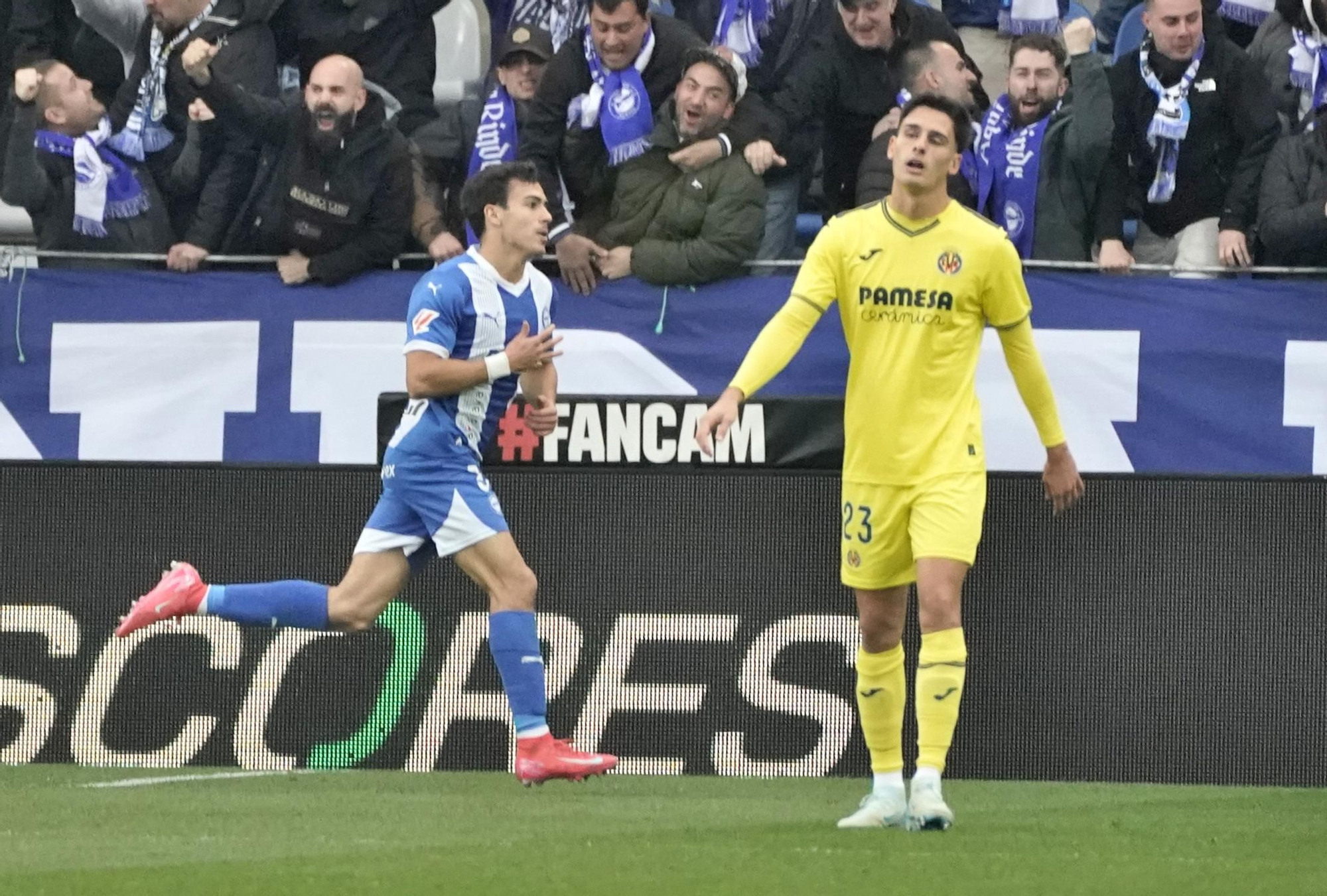1-0. El Alavés enseña los dientes al Villarreal en la primera parte