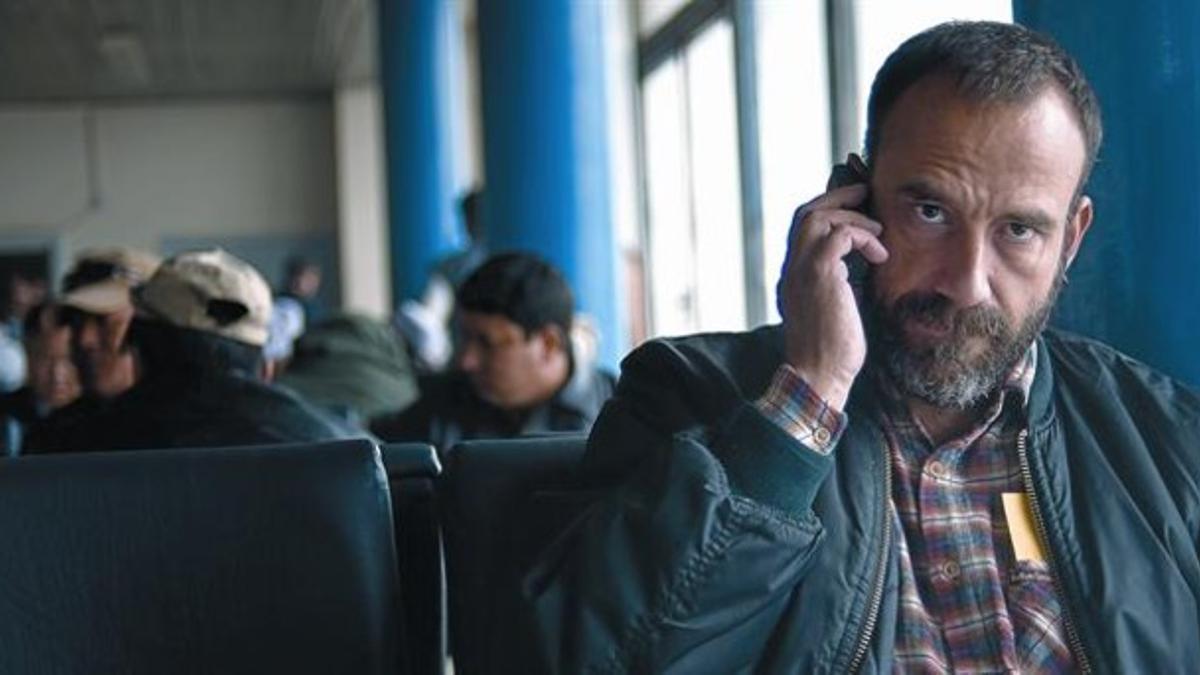 Marc Marginedas, de vuelta a casa en el aeropuerto de Kabul, en noviembre del 2006.