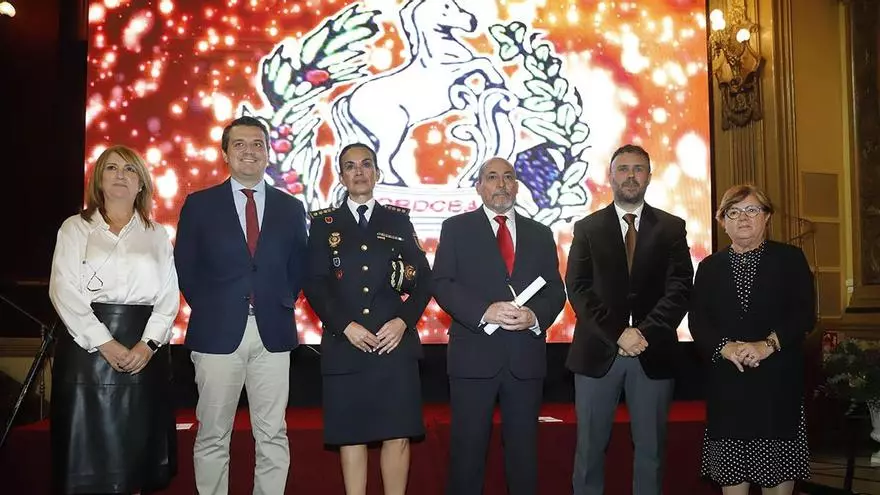 Las peñas celebran su día grande con la entrega de los Potros 2024