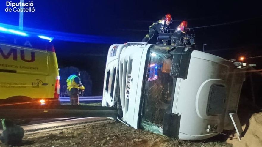 Accidente de un camión en la A-7 en Almenara