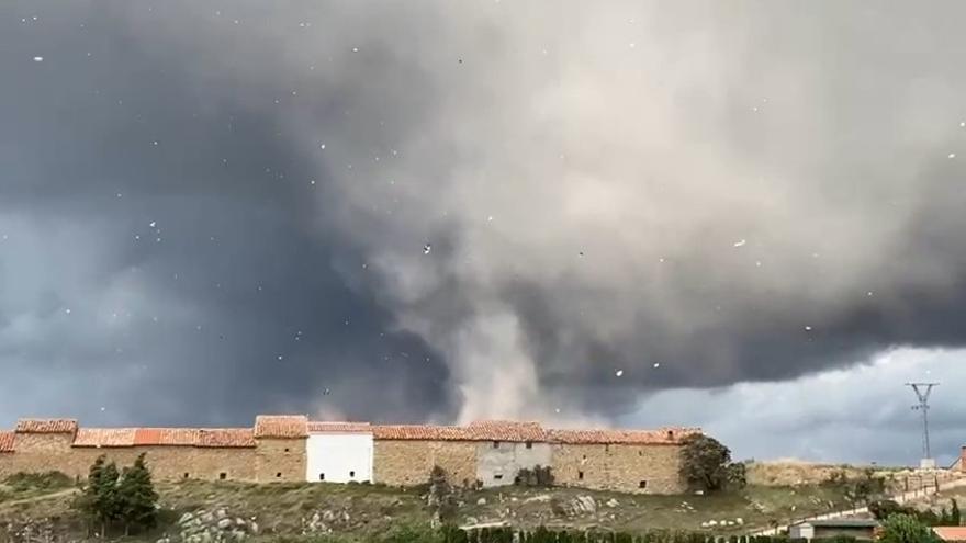 El tornado que azotó Vilafranca el 7 de julio.