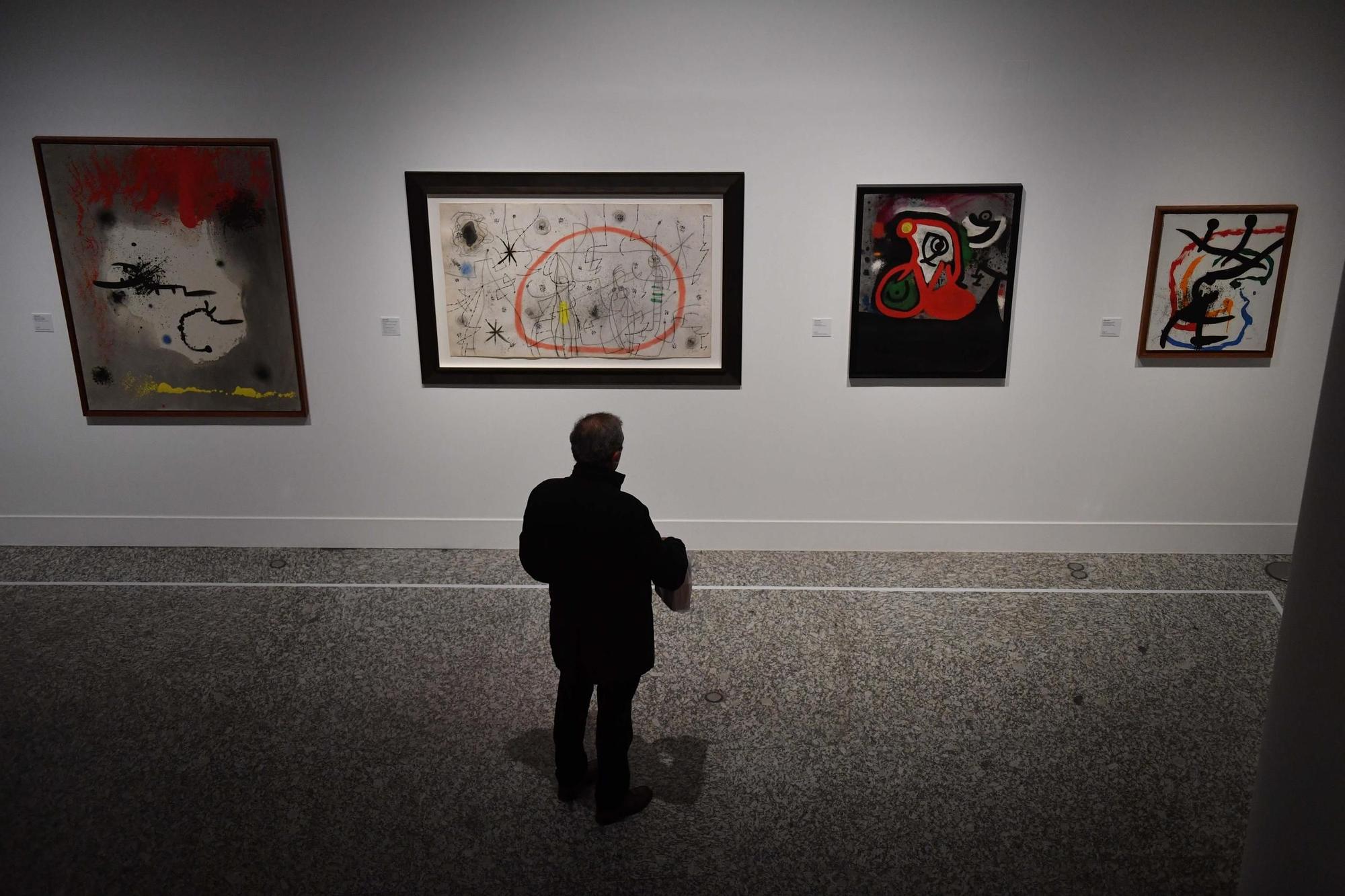 La Fundación Barrié inaugura su exposición de Miró