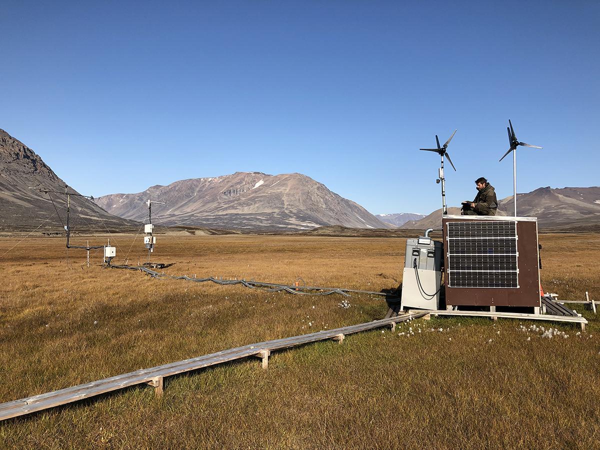 Efrén, trabajando en Zackenberg, al este de Groenlandia.