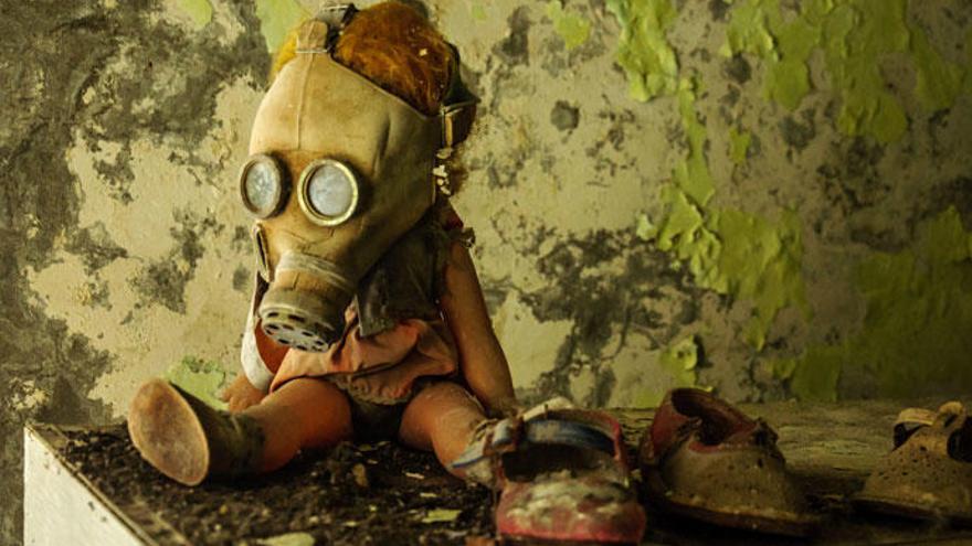 Una muñeca en un colegio abandonado de Chernobyl.