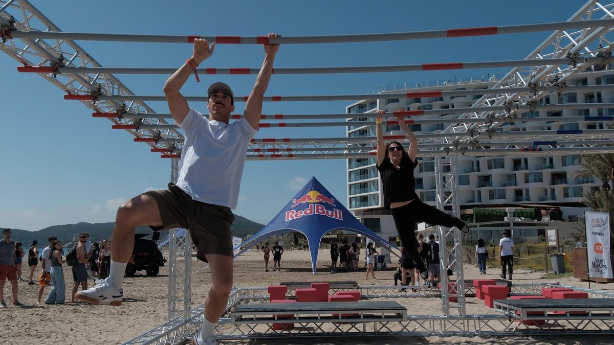 Primeras pruebas de Red Bull 'Ibiza Royale' en Playa den Bossa