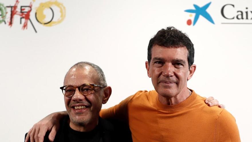 Lluís Pasqual y Antonio Banderas, ayer en Madrid, en la presentación de su proyecto escénico conjunto.