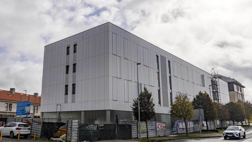 Edificio de viviendas protegidas que ultima la Xunta en O Castiñeiriño