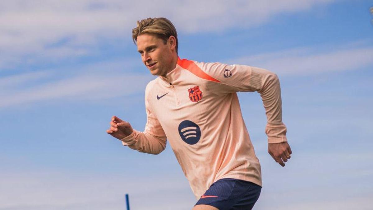 Frenkie de Jong se reincorpora al grupo de forma parcial