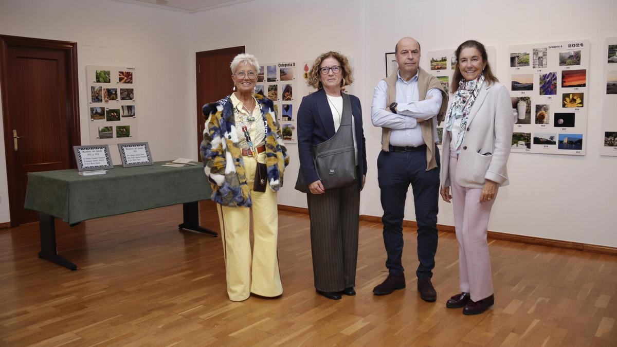 Un momentu de la inauguración de l'amuesa.