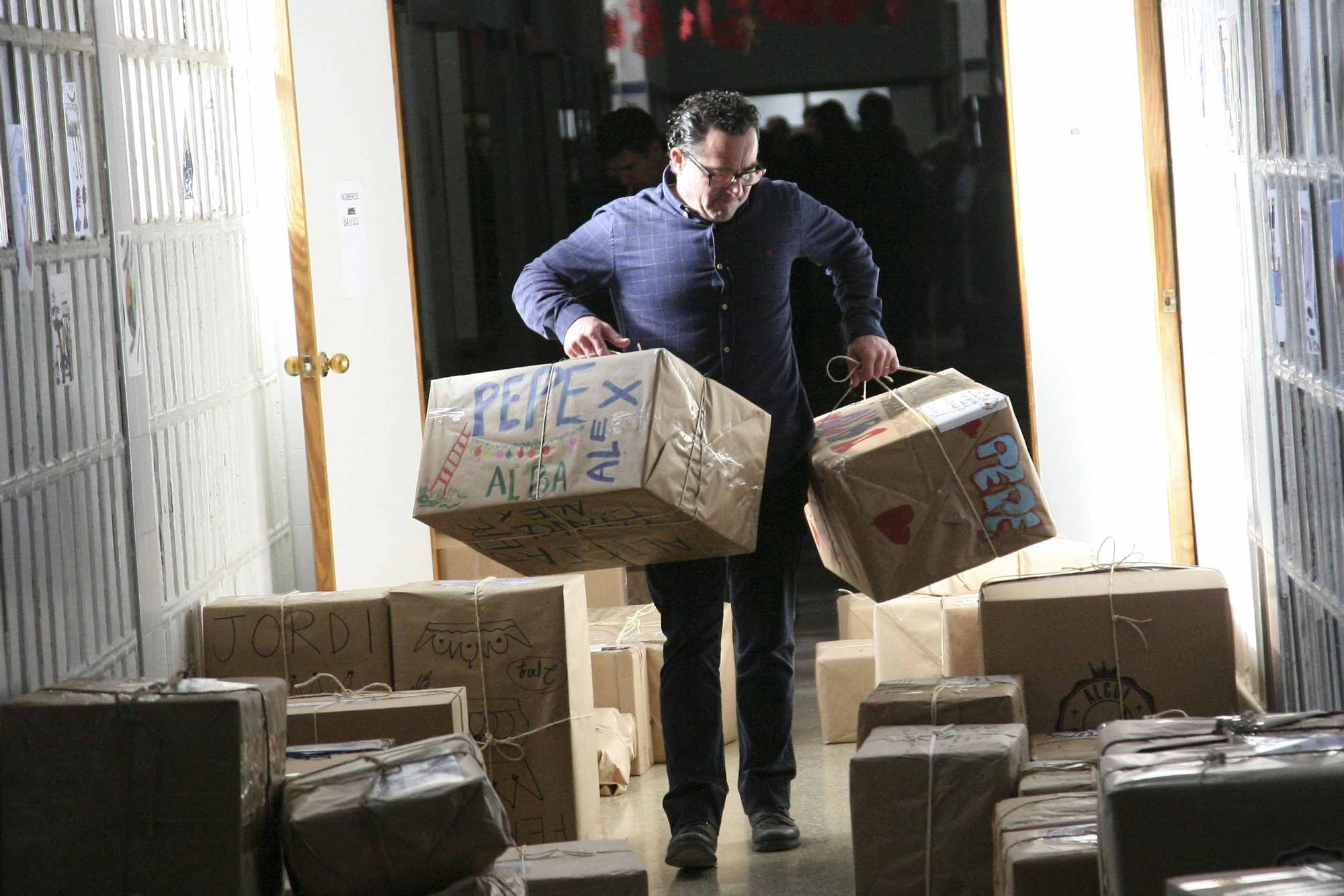 Regalos para entregar los Reyes Magos de Alcoy