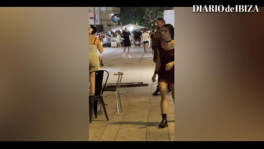 Pánico y carreras en Ibiza por un tiroteo: «Volaron sillas, mesas y cubertería»