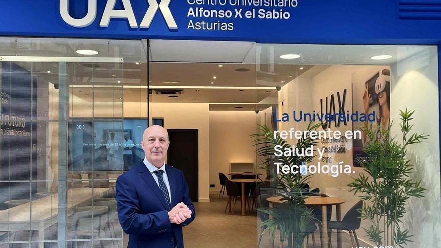La Alfonso X inaugura la oficina de Oviedo encargada de llenar de estudiantes el Calatrava