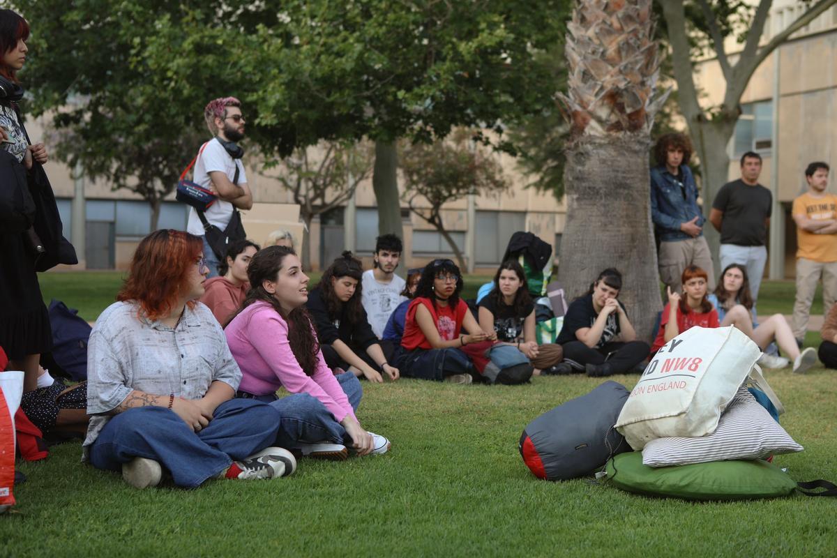Estudiantes de la UV dormirán en el campus para mostrar sus solidaridad con Palestina