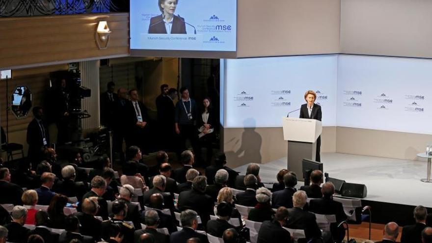 Berlín y París promueven la defensa común europea pese a las reticencias de la OTAN