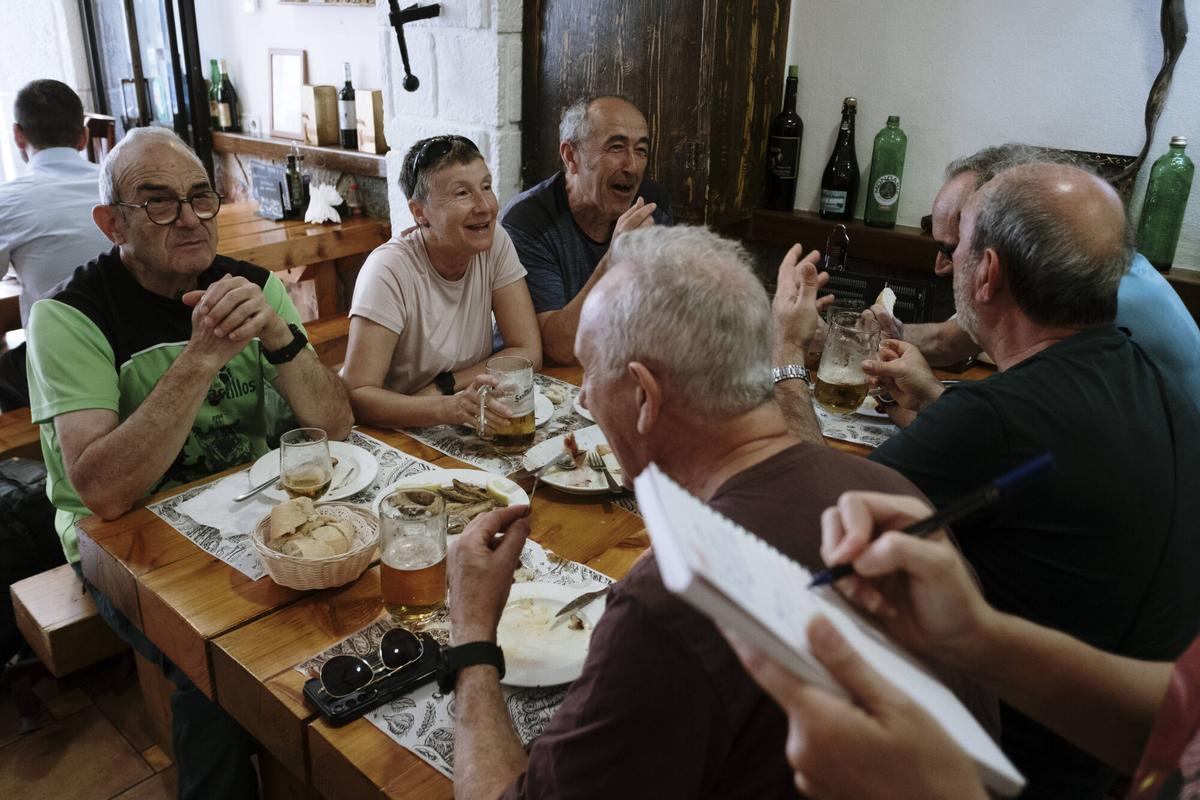 El gallego del bar Mora rescata la centenaria bodega Sant Antonio