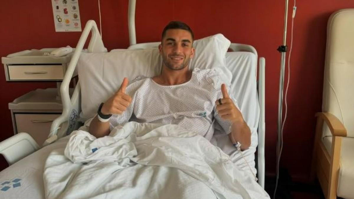 El delantero de Foios, Ferran Torres, operado de apendicitis