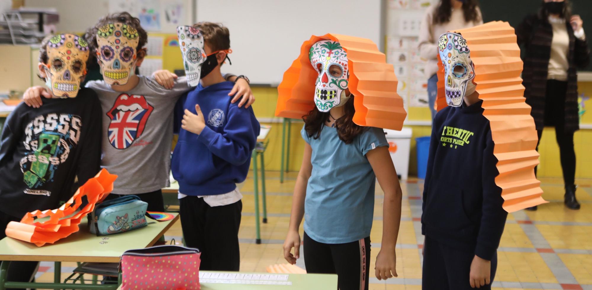 Apertura de los colegios de Oviedo para vivir un puente de miedo