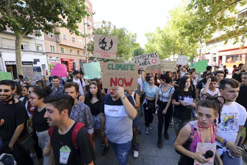 Manifestación por el clima en Zaragoza