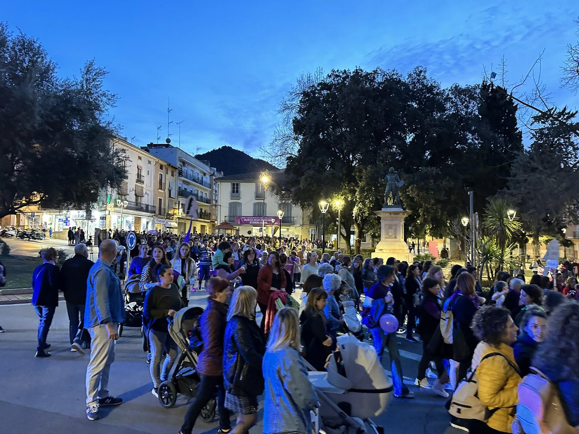 Manifestaciones y actos por el 8M en Ontinyent y Xàtiva